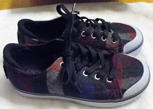 Keen Elsa Fleece Buffalo Plaid Wool Lace Up Sneakers Shoes Size 6.5 - Picture 1 of 4