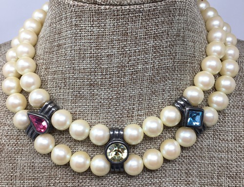 Collana Vintage Givenchy Vetro Perla & Strass Doppia Fila Tono Argento In perfette condizioni
