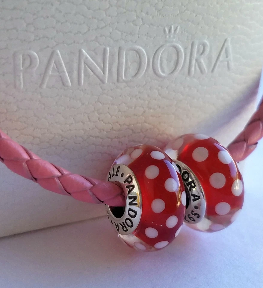 Juego De 2 Nuevos Pandora Auténticos Disney Minnie Mouse Lunares Murano Dijes Foto 1 de 4