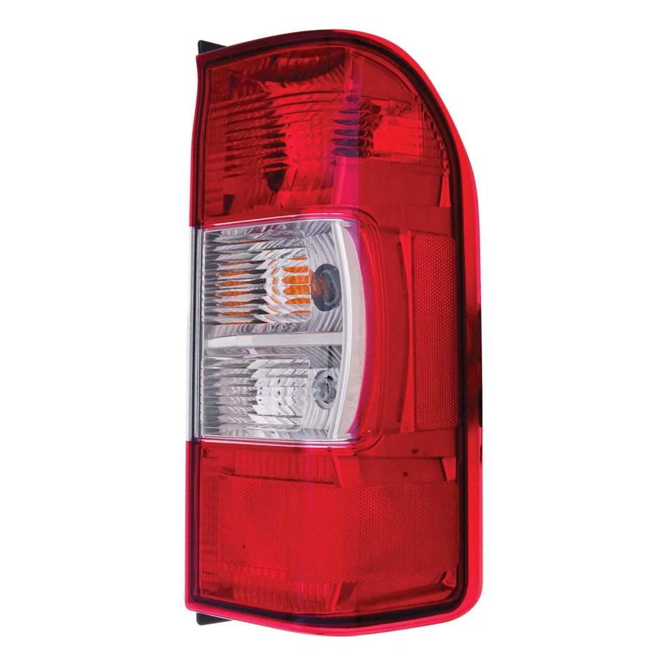 Luz trasera para pasajero derecho Nissan NV1500 NV2500 NV3500 12-21 CAPA certificado Foto 1 de 1