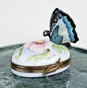 Vintage French Limoges Porcelain Butterfly Pill Box Snuff Box Signed Faterman - Picture 1 of 8