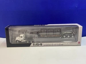 FIRST GEAR DCP 1/64 SCALE MACK GRANITE W/ TRI AXLE LOWBOY TRAILER 60-0166 - Picture 1 of 12