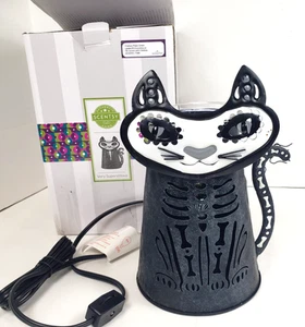 Scentsy Very Superstitous Black Cat Full-Size Wax Warmer Halloween Fall 9" tall - Picture 1 of 12