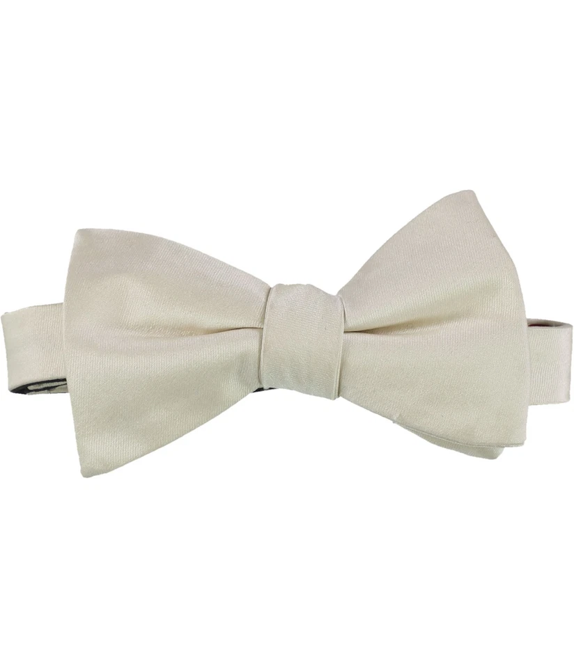 Pajarita preatada de satén Alfani para hombre, natural, talla única Foto 1 de 1