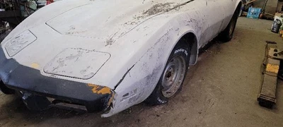 Nudillo/trozo trasero derecho pasajero Chevrolet Corvette 63-82 Foto 1 de 4