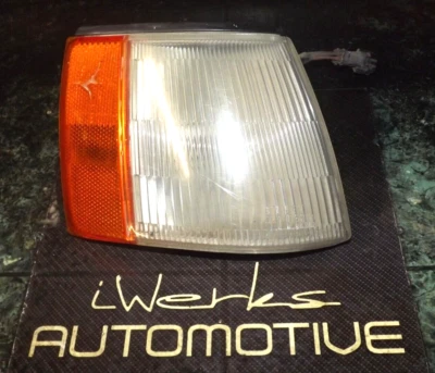 OEM 88-91 USDM Mazda 929 HC guardabarros delantero derecho / lámpara de luz de esquina 041-0620 R DV Foto 1 de 4