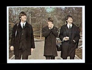 1964 TOPPS BEATLES COLOR #40 JOHN, RINGO, PAUL - PAUL SPEAKING