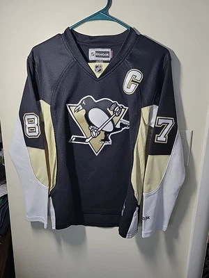 Camiseta deportiva oficial Reebok NHL para mujer con lino de los Pingüinos Crosby 87 talla SP usada Foto 1 de 4