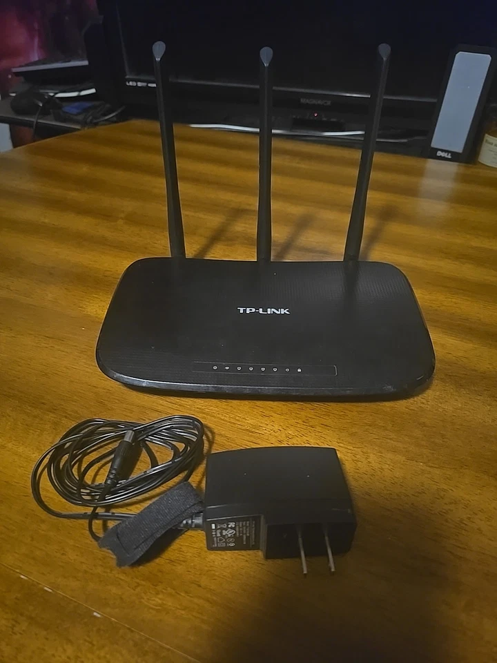 TP-Link TL-WR940N 450 Mbps Wireless WiFi Router Black Tested & Ready - Image 1 of 1