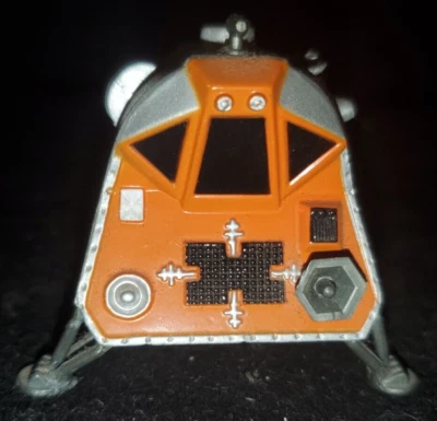 LOST IN SPACE LANDING POD: Classic TV Series / 1998 Johnny Lightning 1:64 (KR) - Image 1 of 3