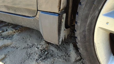 2008 Nissan Altima Passenger Right Moulding From Fender Oem Trim Strip Foto 1 de 3