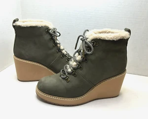 NEW TOMS Melrose Women's Green Olive Nubuck Lined Lace Ankle Wedge Boots Size 8 - Picture 1 of 15