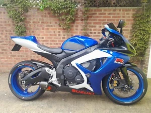 Suzuki GSX-R750 K7 23061 miles - Picture 1 of 14