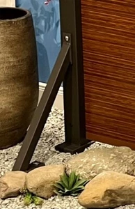 Windanker für Sichtschutzzaun anthrazit – stabiler Stahl, pulverbeschichtet - Bild 1 von 1