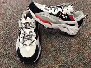 EUC Fila Ray Tracer 3RM00588-102 Gray/Black/Red Grade School size 4 - Picture 1 of 12