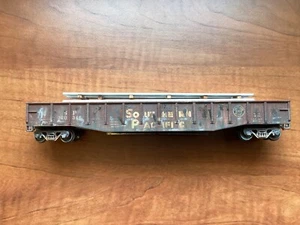 Athearn Southern Pacific 50 Fuß verwitterte Gondel mit Ladung - Bild 1 von 6