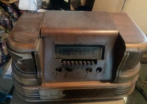 PHILCO  Antique CONSOLE Radio Model 41-280, multi (3) band, 1940 vintage  parts - Picture 1 of 14