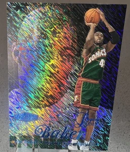 1997-98 FLEER Flair Showcase Legacy Collection Row 1 #35 Vin Baker Sonics #/100 - Picture 1 of 4
