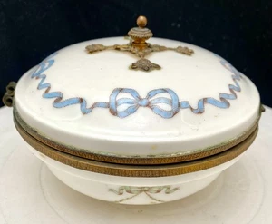 ANTIQUE FRENCH BRASS & PORCELAIN HANDPAINTED ROUND TRINKET BOX 6",  c1890 vg - Picture 1 of 7