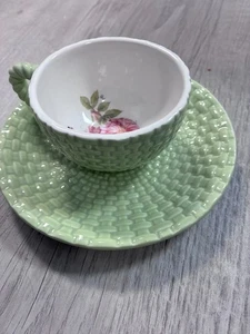 CUADERNO DE BOCETOS HALLMARK NATURES MARJOLEIN BASTIN TAZA DE TÉ Y SUCER ABEJA VERDE - Imagen 1 de 5