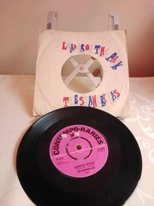 The Shangri Las Leader of The Pack, 7 Inch Single 1965 - Picture 1 of 2
