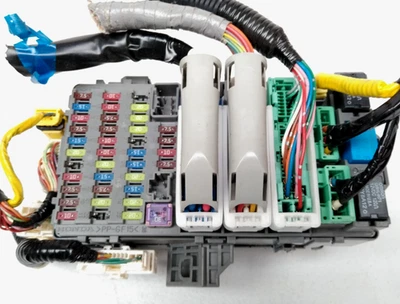 Honda 2009 CR-V Interior Cabin Fuse Box Relay CRV Junction Power Block OEM G39 - Image 1 of 4