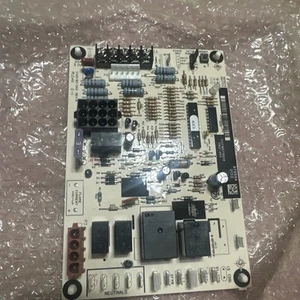 Placa de control de una sola etapa para horno S1-33103010000 York/Luxaire/Fraser-Johnston K - Imagen 1 de 3