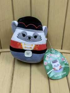 NUEVO Squishmallows 4”/4,5 pulgadas GRACELYNN el Zorro Ártico Cascanueces soldado - Imagen 1 de 9