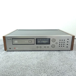 Kyocera DA-810 CD Player 1980's Woodgrain Digital Audio Vintage NOT WORKING - Picture 1 of 13