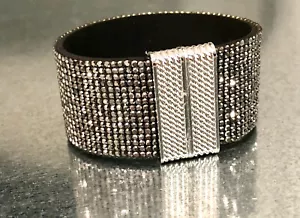 Suede Leather Hematite Bracelet made w Swarovski Crystal Magnetic Clasp Gorgeous - Picture 1 of 12