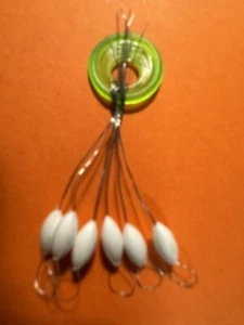 18 X TACKLE RIGS WHITE SEA FLOATING BEADS, REUSABLE BEADS SMALL FISHING - Picture 1 of 5