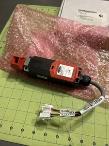 NEW BANNER ENGINEERING SI-LS42DMH SAFETY INTERLOCK SILS42DMH - Picture 1 of 6