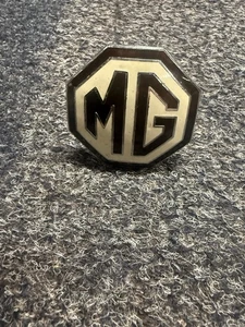 Very Dark Brown Radiator Badge (new Old Stock) MG MMM - Picture 1 of 1