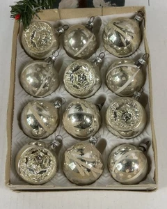 2140/25 1 Karton (12St) alter Christbaumschmuck  Weihnachtsschmuck kleine Kugeln - Bild 1 von 2