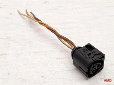 2008 BMW 535xi 535i 528i 528xi E60 E61 Ignition Coil Connector Socket Pigtail - Image 1 of 3