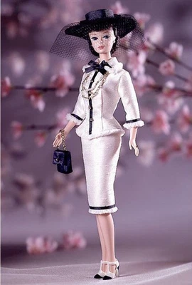 Коллекция Spring in Tokyo™ Barbie® Doll City Seasons 1998 Mattel 19430 никогда не доставалась из коробки - Изображение 1 из 4