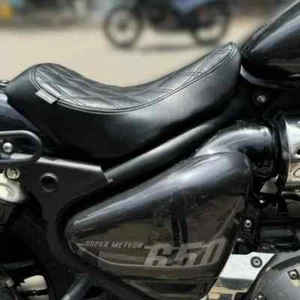 Asientos Sahara compatibles con Super Meteor 650 Rider Touring asiento individual negro - Imagen 1 de 6