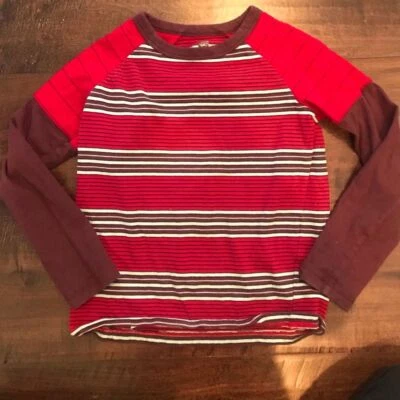 3/$30 Tea collection long sleeve boy size 6 stripe - Image 1 of 2