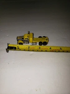 Universal 1978 Semi Tractor Trailer Truck Hauler Yellow / Rare Black Diecast - Picture 1 of 6