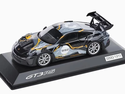 1:43 SPARK 2023 PORSCHE 911 992 GT3 RS "Weissach Test Track" #992 L.E. 1,911 pcs - Image 1 of 3