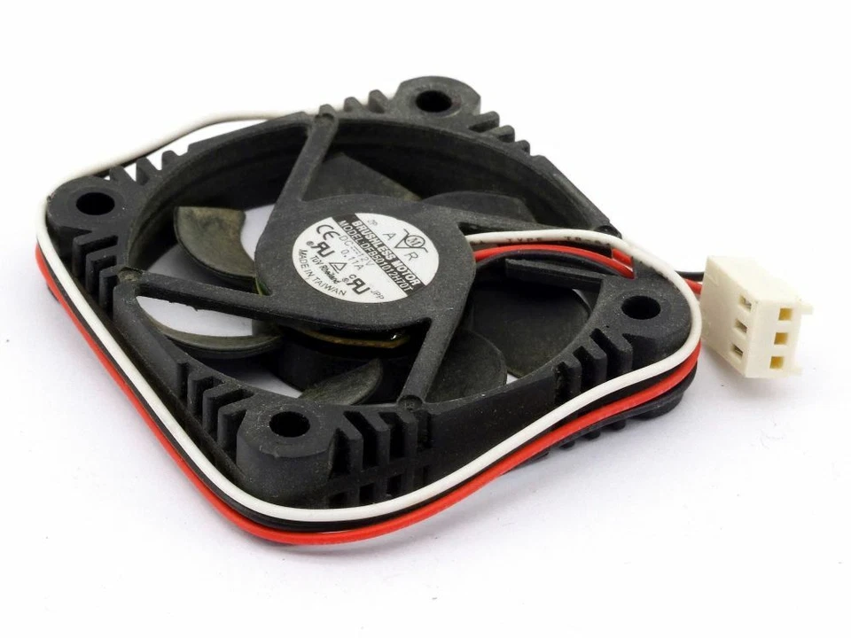 Titan DFB501012H70T 50x50x10mm Cooler Dc 12V 0.11A Brushless 3-Pin Fan - Image 1 of 1