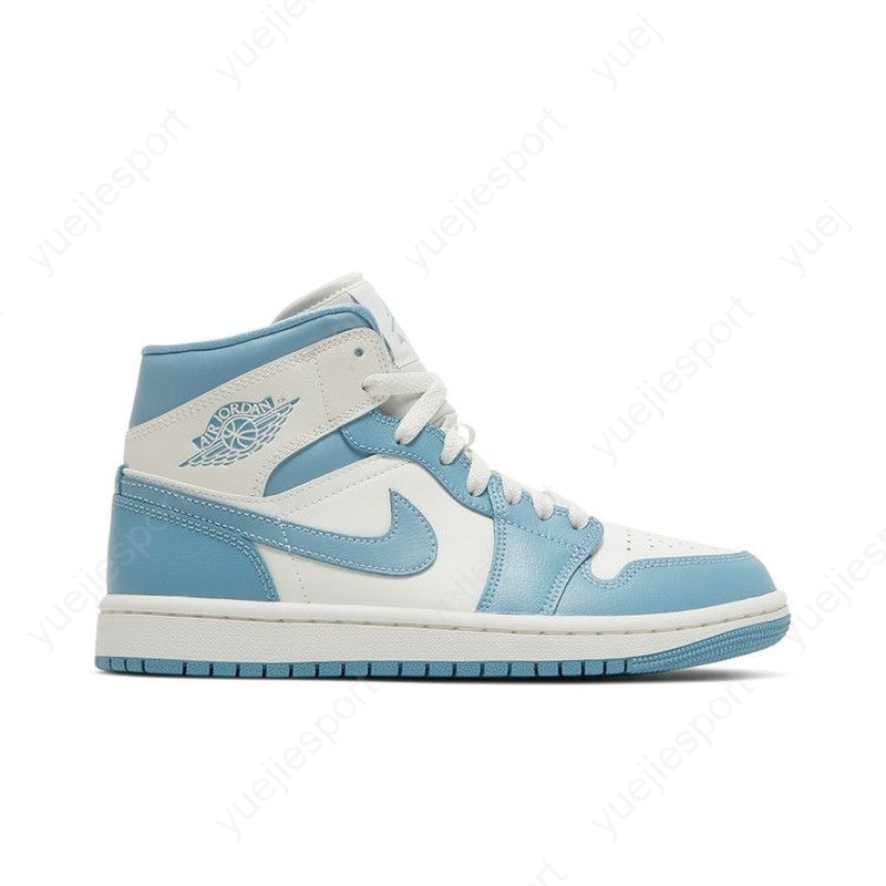 シューズ(女性用) Nike Air Jordan 1 Mid University Blue Nike WMNS Air Jordan 1 Mid University Blue BQ6472-141