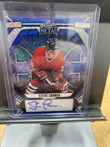 2025 Leaf Metal Legends Steve Larmer Auto Shimmer Blue #/8 - Foto 1 di 3