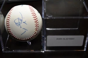 Béisbol RAWLINGS AUTOGRAFIADO FIRMADO POR John Slattery - Imagen 1 de 2