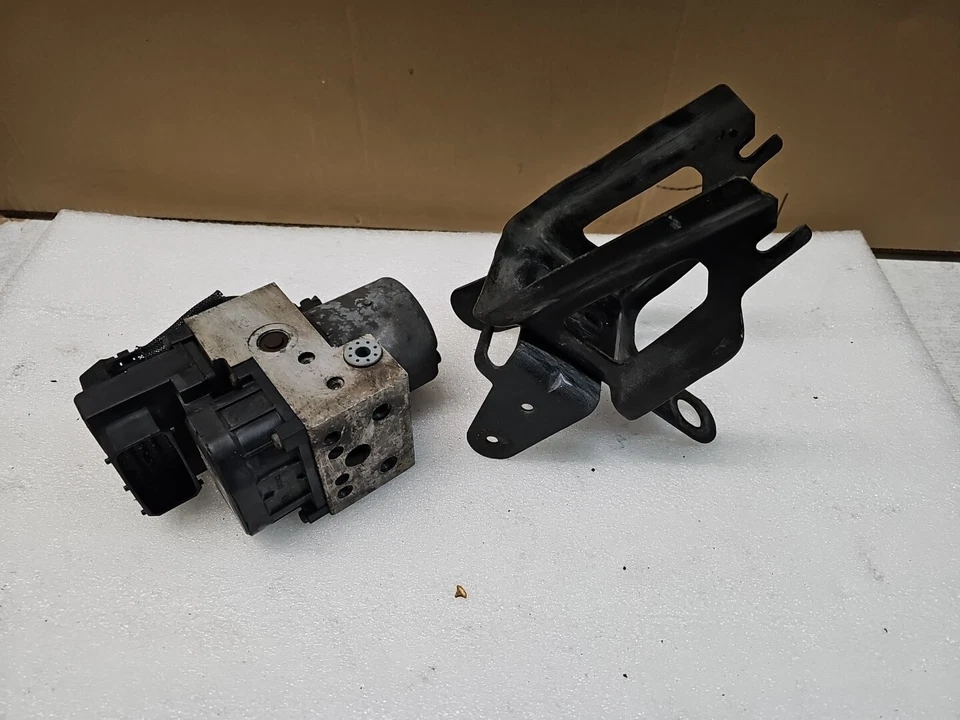 Оригинальный модуль тормозного насоса ABS 06-08 Ford Crown Victoria P71 5W73-2C346 BA P71  - Изображение 1 из 4