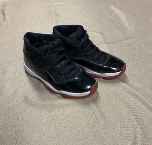 Jordan 11 Retro Bred 2019 Herren Größe 10 Basketballschuhe 378037-061 gebraucht " - Bild 1 von 13