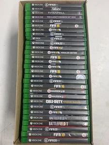 Paquete de 28 juegos de Xbox One - Imagen 1 de 1