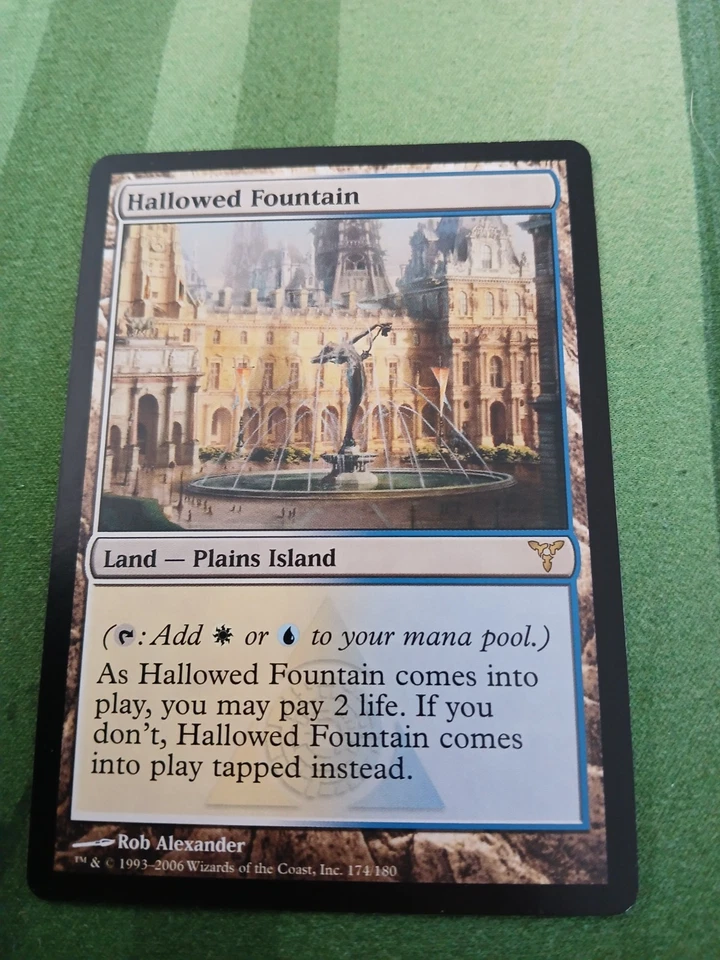 Magic: The Gathering Card - Dissension ~ Rare ~ Hallowed Fountain (EX) - Image 1 of 1