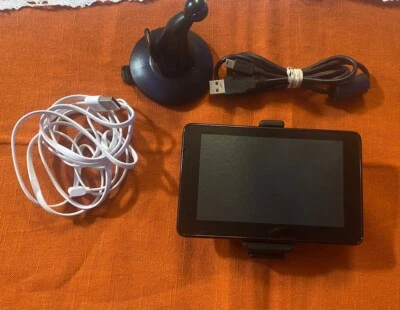 Garmin Nuvi 3590LM Automotive 5” LCD GPS Bundle Free Shipping - Image 1 of 3