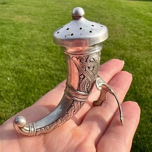 Gorgeous Silver 800 Salt Cellar Shaker Horn of Prosperity Italy 21.6Gr PERFECT - Picture 1 of 8